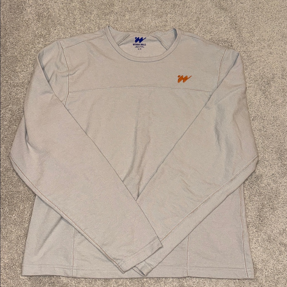 Without Walls Long Sleeve Training Tee - Men’s size Medium Urban Outfitters